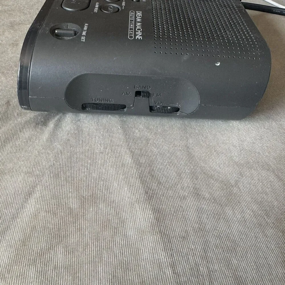 Alarm Clock Radio Sony Dream Machine CF-C218 AM FM Snooze Date Tested Working